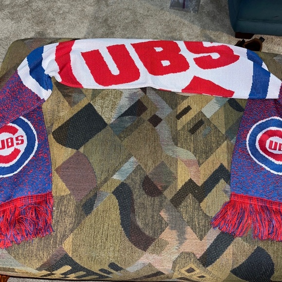 Forever Collectibles Other - Chicago Cubs Forever Collectibles Adult Scarf MLB Winter Holidays Christmas NL
